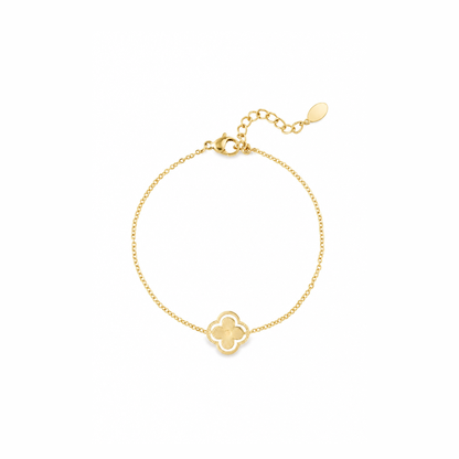 Gouden klavertje vier armband van stainless steel, productfoto op witte achtergrond