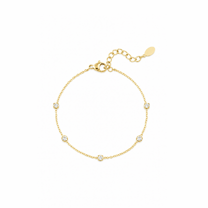 Gouden steentjes armband van stainless steel, productfoto op witte achtergrond