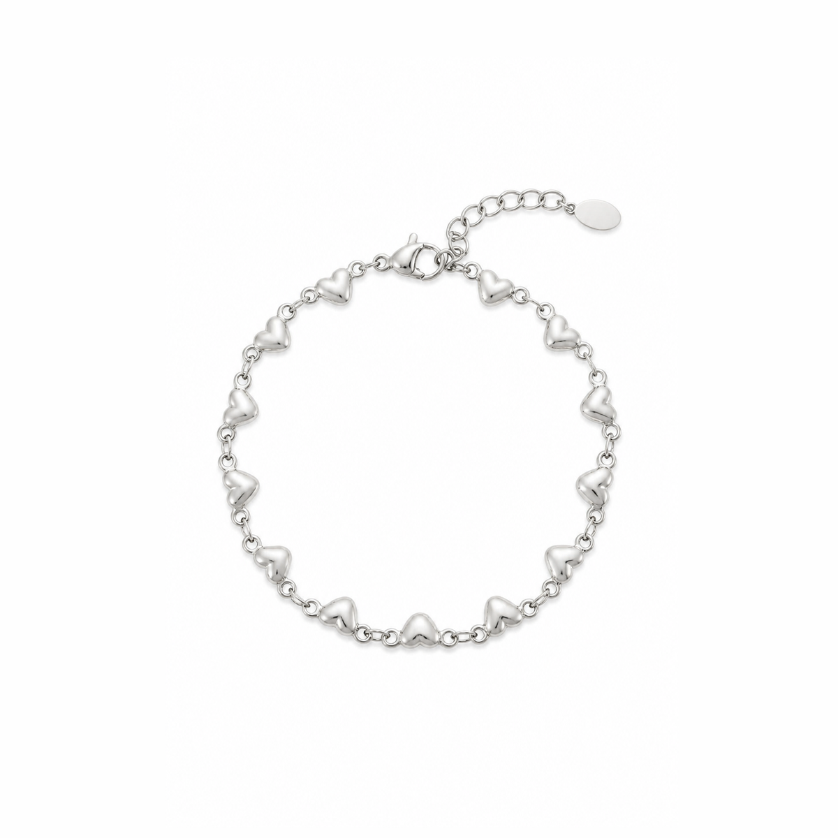 Zilveren hartjes armband van stainless steel, productfoto op witte achtergrond